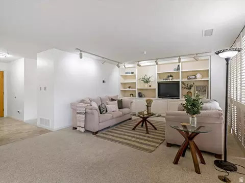 560 E South Temple #508, Salt Lake City, UT 84102