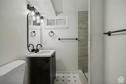 Bath - 1346 Marilyn Dr, Syracuse, UT 84075 photo 1 of 2