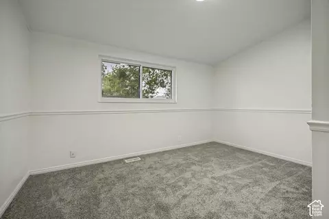 Bedroom - 1346 Marilyn Dr, Syracuse, UT 84075 photo 7 of 8