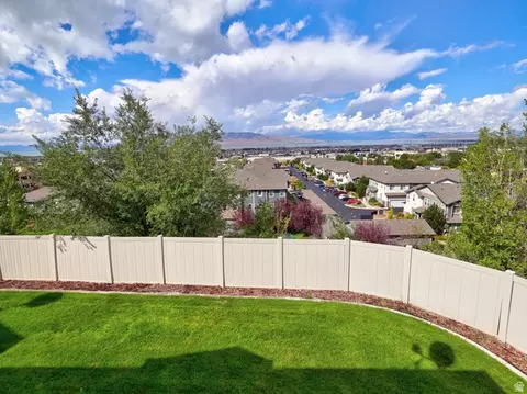 Exterior - 47 N 970 W, Orem, UT 84057 photo 6 of 8