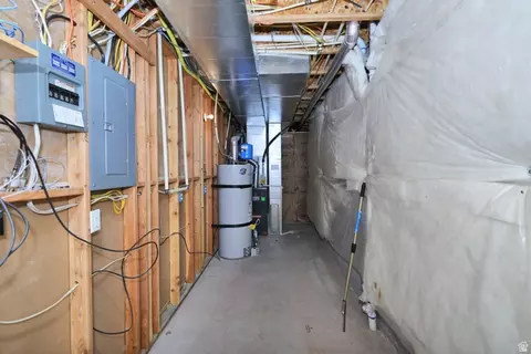 Entry Way - 47 N 970 W, Orem, UT 84057 photo 3 of 3