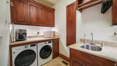 Other - 1459 E Meadow Bluff Ln, Draper, UT 84020 photo 5 of 13