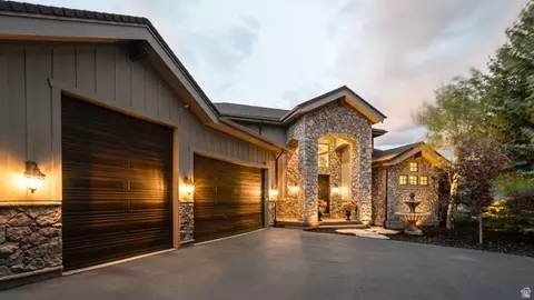 Exterior - 1459 E Meadow Bluff Ln, Draper, UT 84020 photo 1 of 7