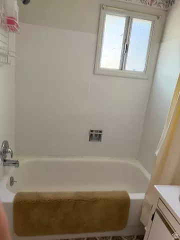 Bath - 1052 Mount Tabby Dr, Tabiona, UT 84072 photo 5 of 9