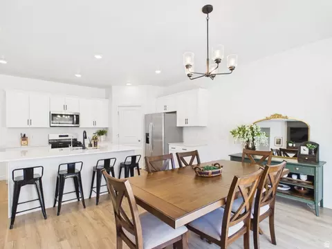 Dining - 1599 S 3750 E, Spanish Fork, UT 84660 photo 2 of 3