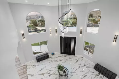 Entry Way - 476 E Spring Dr, Toquerville, UT 84774 photo 2 of 5