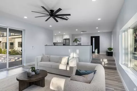 Living - 476 E Spring Dr, Toquerville, UT 84774 photo 4 of 4