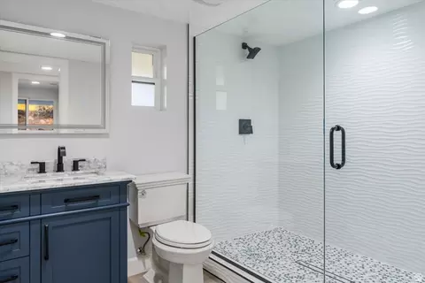 Bath - 476 E Spring Dr, Toquerville, UT 84774 photo 6 of 9