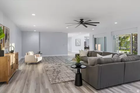 Living - 476 E Spring Dr, Toquerville, UT 84774 photo 2 of 4
