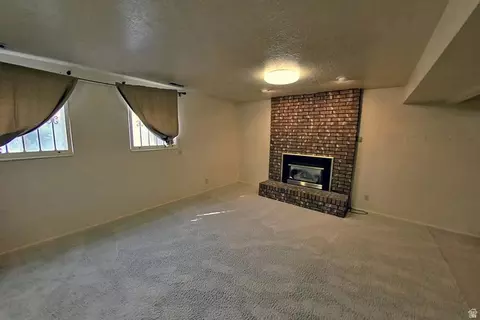 Living - 1482 E 4600 S, Ogden, UT 84403 photo 7 of 8