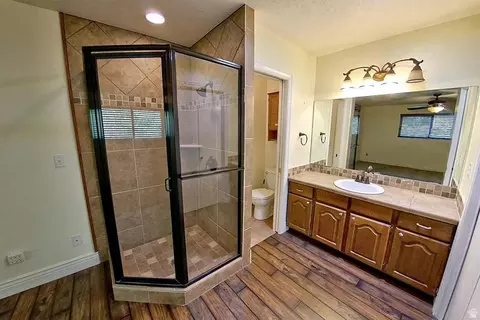 Bath - 1482 E 4600 S, Ogden, UT 84403 photo 1 of 3