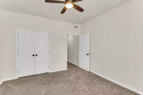 Bedroom - 962 S Courtyard Ln, Centerville, UT 84014 photo 4 of 4