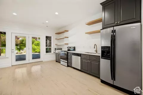 Kitchen - 259 S Twin River Loop, Alpine, UT 84004 photo 1 of 6