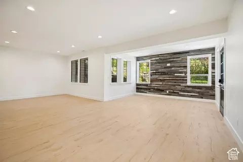 Living - 259 S Twin River Loop, Alpine, UT 84004 photo 3 of 10