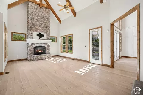 Living - 259 S Twin River Loop, Alpine, UT 84004 photo 6 of 10