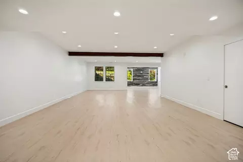 Living - 259 S Twin River Loop, Alpine, UT 84004 photo 2 of 10