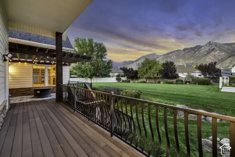 Exterior - 259 S Twin River Loop, Alpine, UT 84004 photo 5 of 15