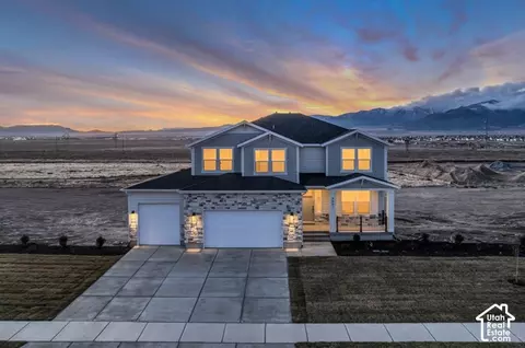 Exterior - 2821 N Scarlet Rd #149, Eagle Mountain, UT 84005 photo 4 of 5