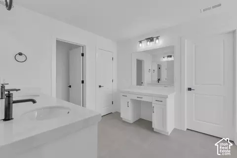 Bath - 2821 N Scarlet Rd #149, Eagle Mountain, UT 84005 photo 2 of 4