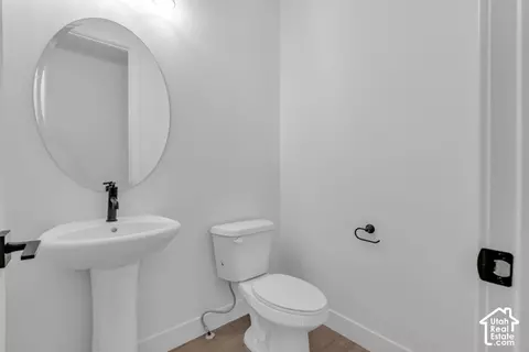 Bath - 2821 N Scarlet Rd #149, Eagle Mountain, UT 84005 photo 1 of 4