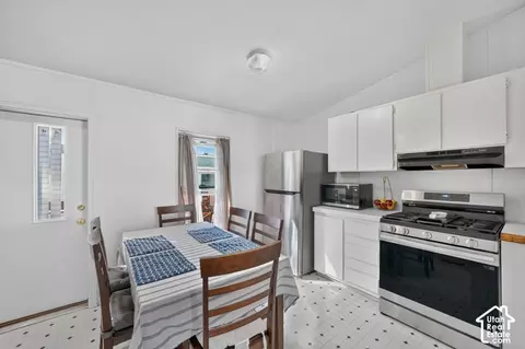 33 E Tiny Wood Dr S, Sandy, UT 84070 photo 6