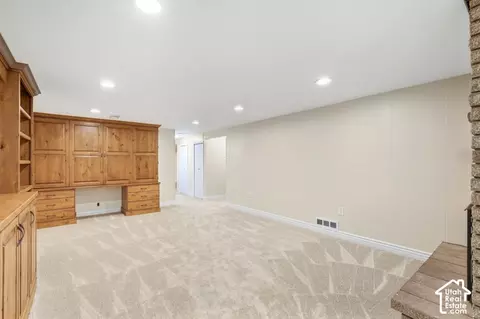 Living - 2981 E La Joya Dr S, Holladay, UT 84124 photo 10 of 10