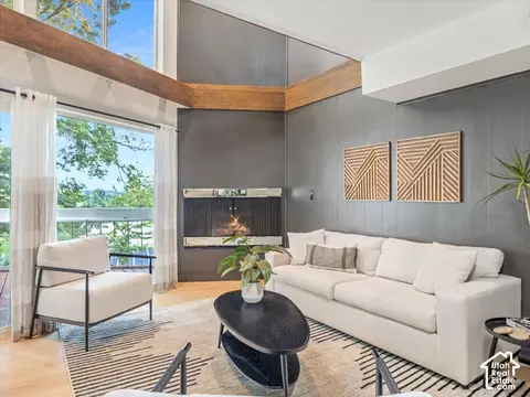 Living - 5358 S Baldwin Park W, Murray, UT 84123 photo 3 of 5