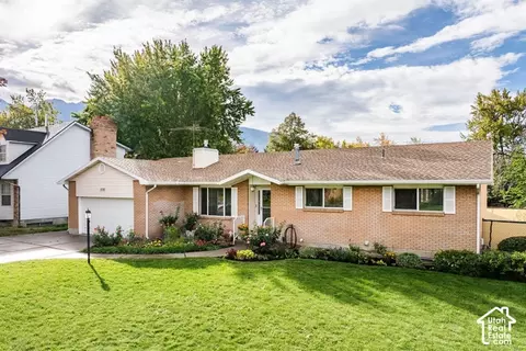 Exterior - 1556 E Petunia Way S, Sandy, UT 84092 photo 9 of 9