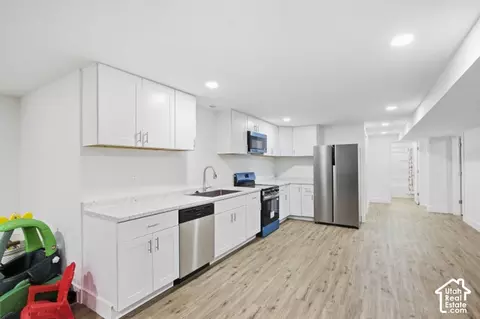 Kitchen - 832 E 475 N, Mount Pleasant, UT 84647 photo 3 of 4