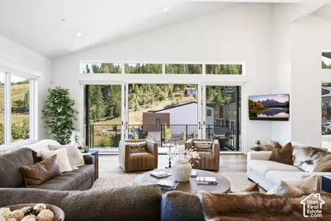 4042 W Sierra Dr #230, Park City, UT 84098