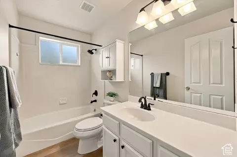 Bath - 845 E 700 N, Nephi, UT 84648 photo 3 of 4