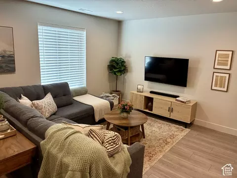 Living - 1283 E 1775 N, Payson, UT 84651 photo 2 of 2