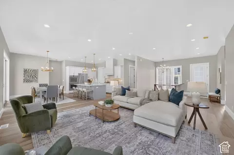 Living - 5997 S Belview Ave, Murray, UT 84107 photo 3 of 3