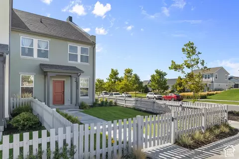 6233 W South Jordan Pkwy, South Jordan, UT 84009