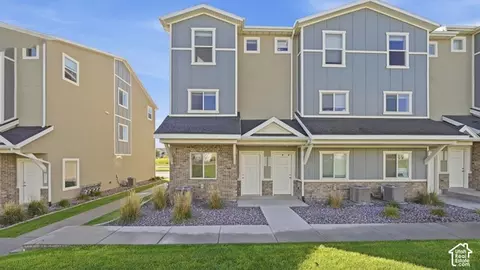 Exterior - 4327 E Oconnell Ln, Eagle Mountain, UT 84005 photo 3 of 5