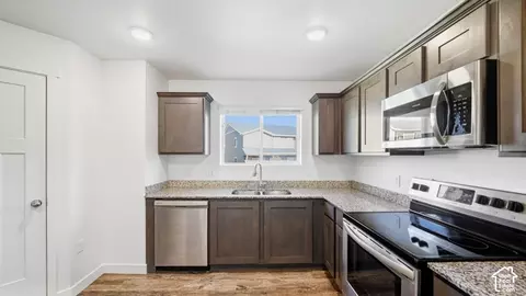 Kitchen - 4327 E Oconnell Ln, Eagle Mountain, UT 84005 photo 2 of 2