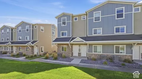 Exterior - 4327 E Oconnell Ln, Eagle Mountain, UT 84005 photo 5 of 5