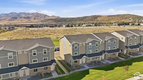 View/Area - 4327 E Oconnell Ln, Eagle Mountain, UT 84005 photo 3 of 5