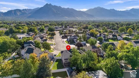View/Area - 5058 S 1045 E, Murray, UT 84117 photo 8 of 10