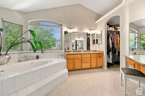 Bath - 5058 S 1045 E, Murray, UT 84117 photo 3 of 5