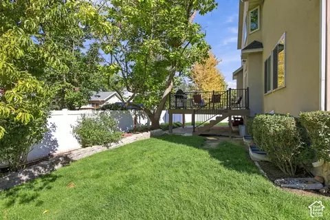 Exterior - 5058 S 1045 E, Murray, UT 84117 photo 11 of 12