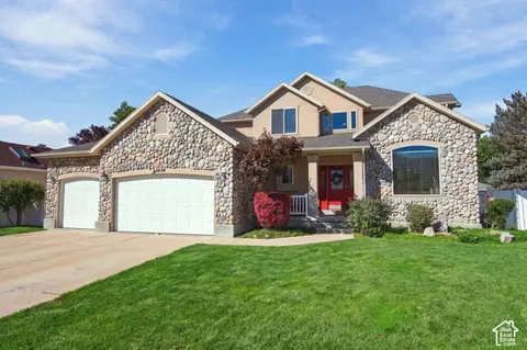 Exterior - 5058 S 1045 E, Murray, UT 84117 photo 3 of 12