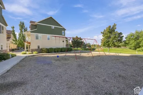Exterior - 1058 E Garden Bend Pl S, Sandy, UT 84094 photo 5 of 7