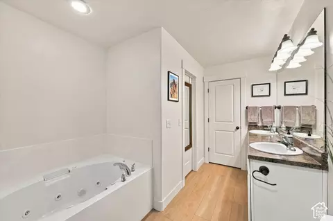 Bath - 1058 E Garden Bend Pl S, Sandy, UT 84094 photo 2 of 4