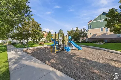 Exterior - 1058 E Garden Bend Pl S, Sandy, UT 84094 photo 6 of 7