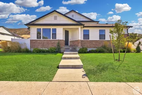 188 W 90 S, Farmington, UT 84025