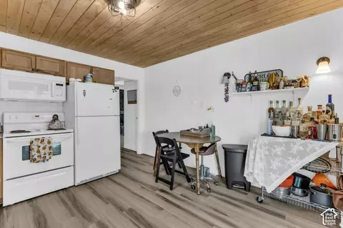 Kitchen - 113 E 300 S, Kamas, UT 84036 photo 3 of 3