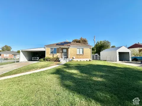 190 Ross Dr, Clearfield, UT 84015 photo 2