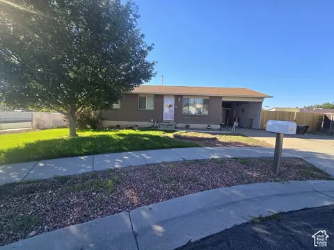 4025 W Hazy Cir, Taylorsville, UT 84129