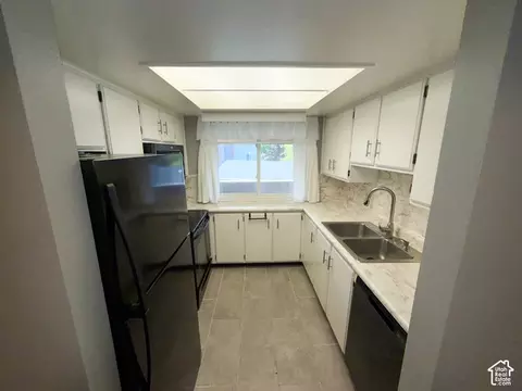 Kitchen - 208 N Garden Park W, Orem, UT 84057 photo 1 of 1